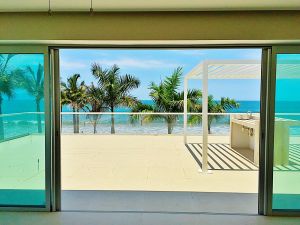 Acceso terraza penthouse en venta Condominio Península en Nuevo Vallarta Nayarit